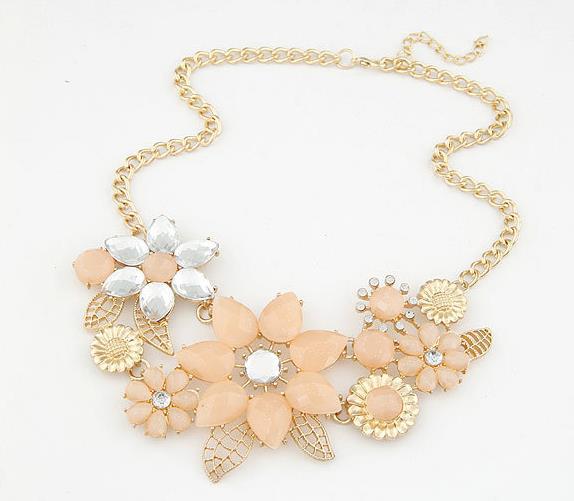 Fashion Vintage Women s Resin Flower Choker Bib Statement Necklace Collar Chain Pendant Alloy Elegant Necklaces