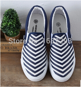 Free shipping new shallow mouth to help low canvas shoes female Korean flat shoes a pedal