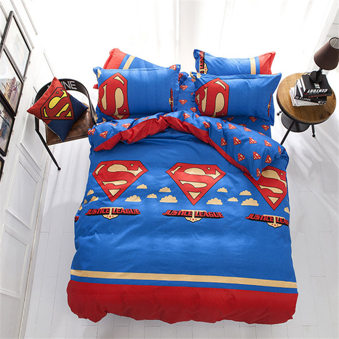 Desain kamar yang keren dengan tema super hero superman, untuk anak laki-laki