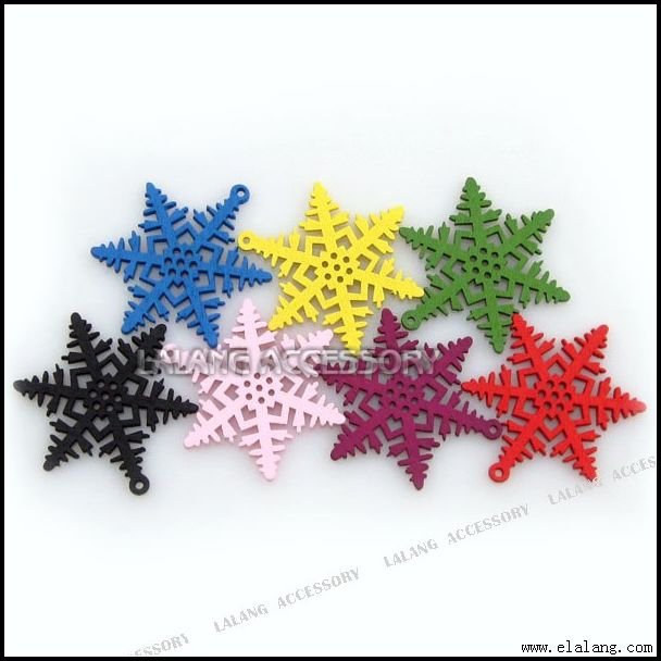 80pcs/lot Mixed Seven Colors Christmas Snowflake Wooden Pendants Fit Christmas Jewelry Crafts 140103(China (Mainland))