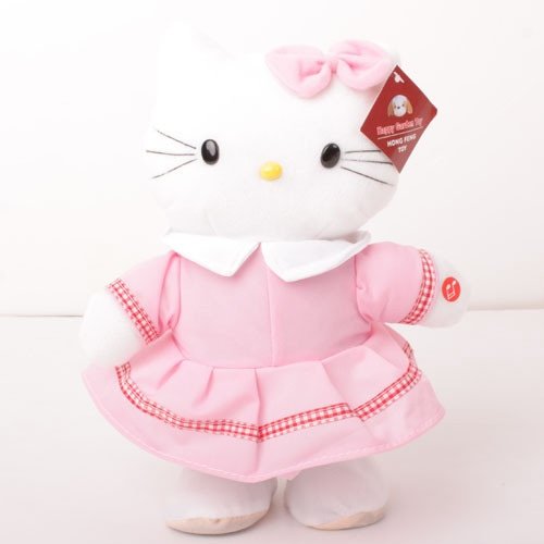  - Concerts-children-s-toys-with-a-kitty-cat-forward-to-walk-over-to-the-baby-gift