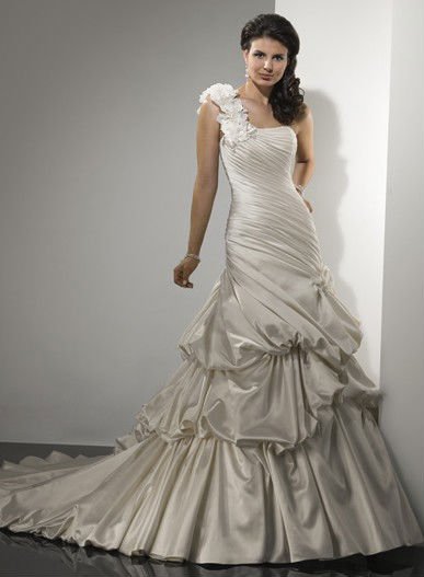 New sexy one shoulder satin ruffle A-line wedding lady bridal dress MGN112(China (Mainland))