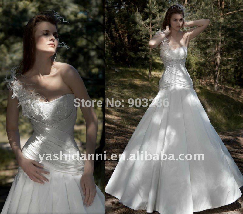 Free shipping hot sale oneshoulder 2012 bohemian wedding dress