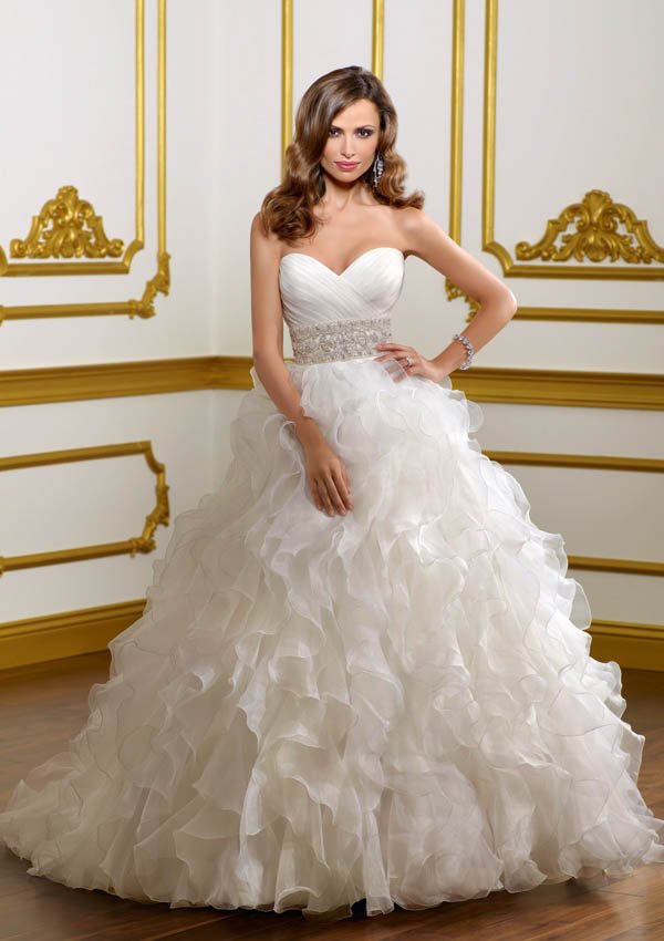 Free shipping Wholesale Wedding dress Ball Gown Floor lenghth Royal Train 