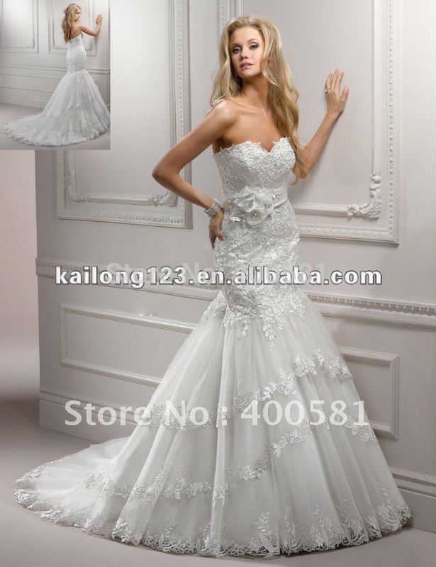  Chapel train Appliqued Lace On Layered Tulle Mermaid Style Wedding Dress