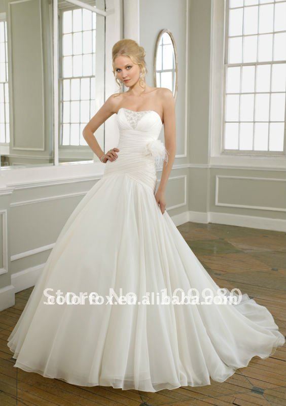 Catching Beaded Removable Flower Wedding Dress 2012