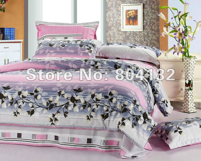 Elegant Floral Bedspread