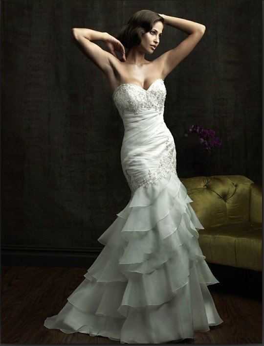 tailormade A long tail designer wedding dress Lace mermaid wedding 