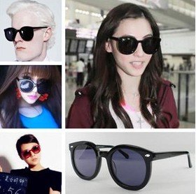 Free shipping wholesale+100% UV resistance material Vintage style Curved legs square women sunglasses(2 color mix)