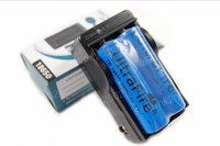 UltraFire 2x18650 3.7V 3000mAh Rechargeable Battery + 18650 Charger