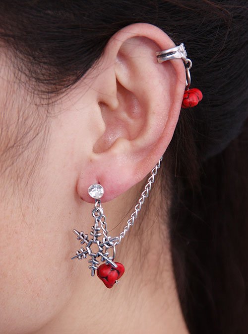 ear with earring