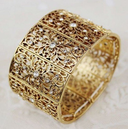 http://i00.i.aliimg.com/wsphoto/v0/668845192/Free-Shipping-2012-New-Arrivals-Fashion-Bangles-Hot-Wholesale-Crystal-Gold-Plated-Stretch-Bangle-Bracelet-Fashion.jpg