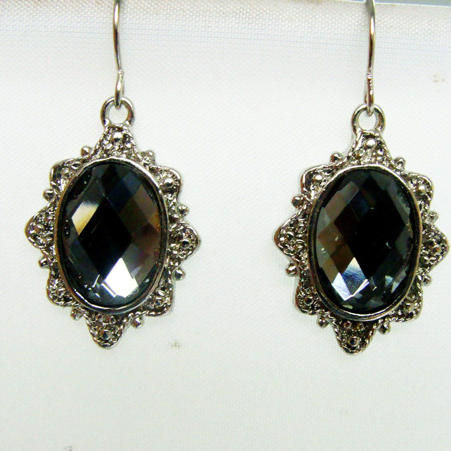 Crystal quality gem earrings stud earrings for women beautiful wholesale charms TCC-3.90(China (Mainland))