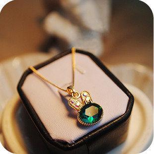 2015 wholesale lots jewelry Emerald Necklace rabbit sweater chain with chain crystal Pendants 0020
