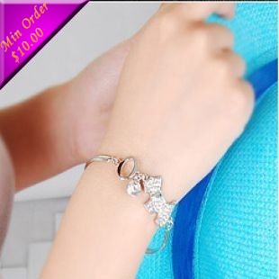 Min.order is $15 (mix order) Free shipping Fondle admiringly Jewelry Korea Hot Bracelet Lovely AGATHT Dog Bracelet(Silver) B109(China (Mainland))