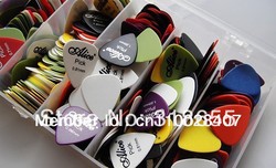 Lots of 100pcs New guitar picks Smooth Picks 0.58mm/0.71mm/0.81mm/0.96mm/1.2mm/1.5mm optional(China (Mainland))