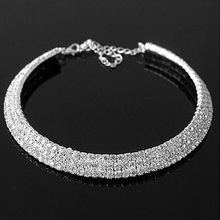 Min. order is $10 (mix order) free shipping 2013 new jewelry european style fashion full rhinestone short design necklace chain