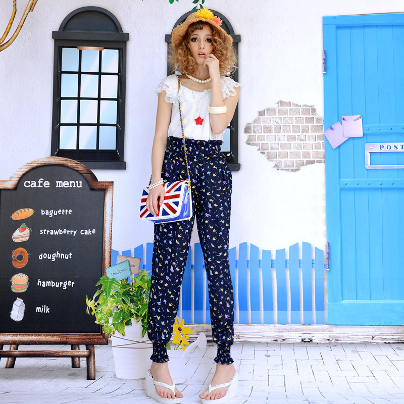 Pink baby doll dark blue swallows print chiffon slim comfortable women's trousers(China (Mainland))