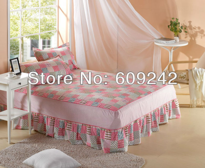 Free shipping discount 100% cotton printed bedspreads,mattress cover,bed skirt(China (Mainland))