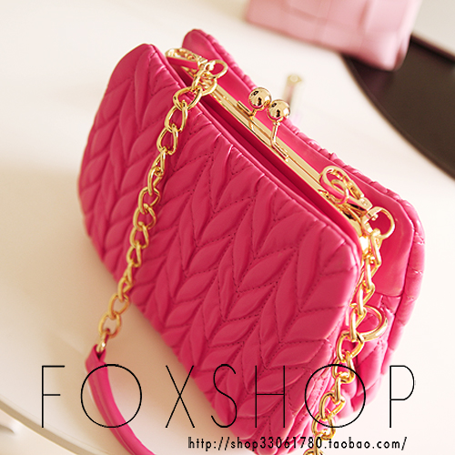 2013 women s fashion vintage fashion ladies pink pleated chain clip women s handbag small messenger
