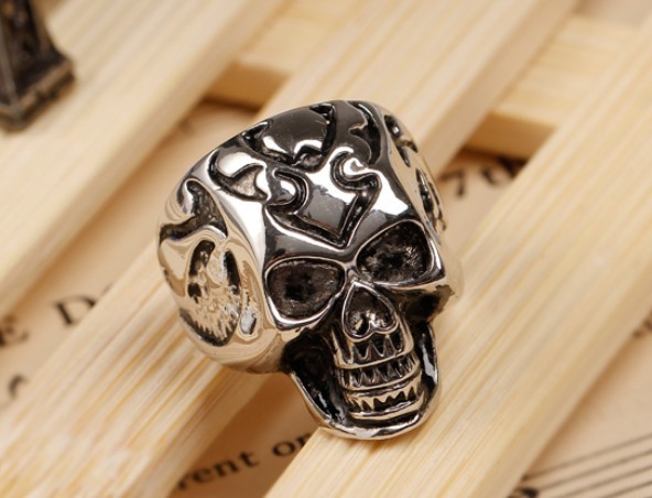 Free shipping 2013 hot topic skull ring , Rock  Punk Stainless Steel ...
