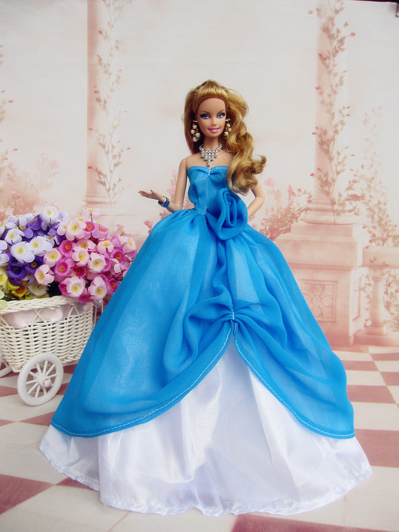 Barbie princess dress