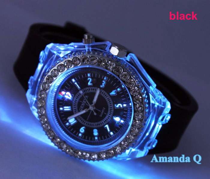 1000pcs/lot Led light Geneva diamond stone crystal watch unisex silicone jelly candy fashion flash up backlight watches(China (Mainland))