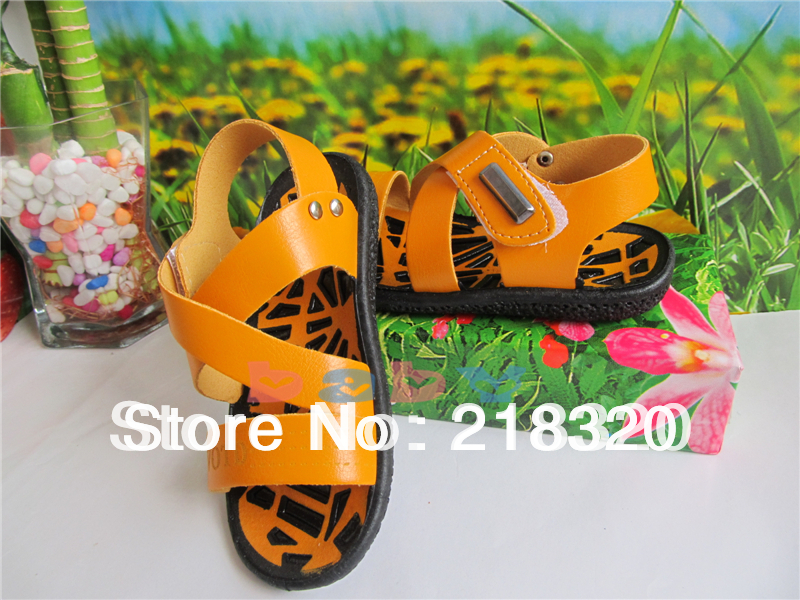 Special Offer 2013 Top quality summer girl soft sole sandals leather comfortable non slip sandal for baby boy On Sale(China (Mainland))