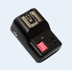 Camera accessories PT-16GY 16 channels Wireless Flash Trigger Receiver for CANON NIKON(China (Mainland))