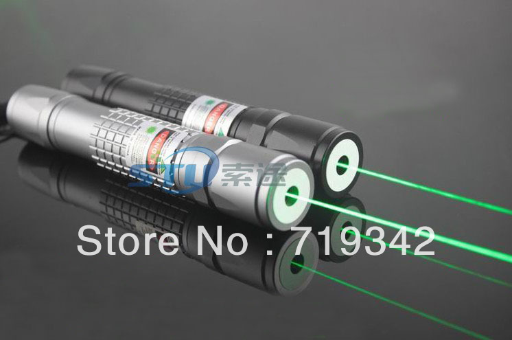 waterproof 1000mw 1w green laser pointer can focusable burn match pop balloon,include battery and charger,high power(China (Mainland))