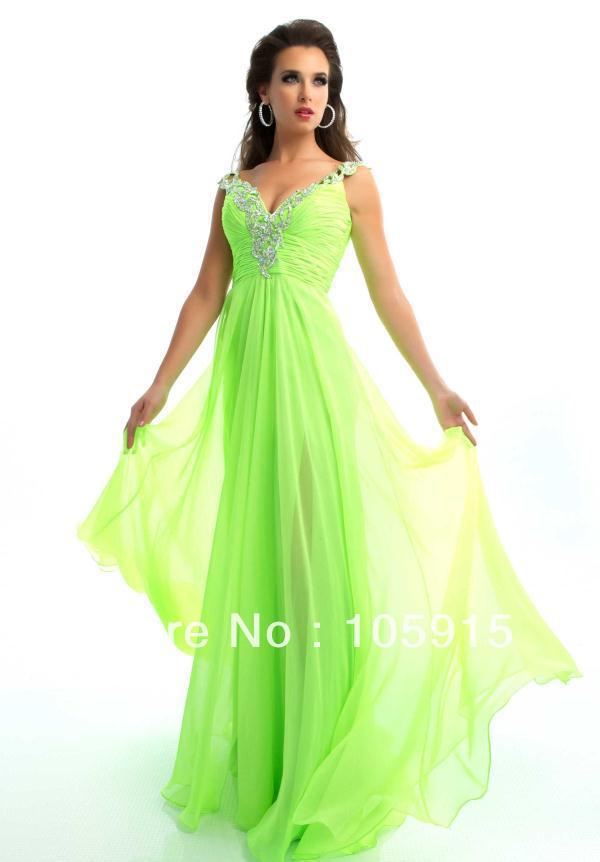 Green dress with sleeves 2017 Green dress with sleeves 2017