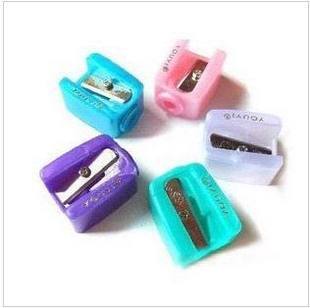 Shanghai friendship pencil sharpener carry 20 box(China (Mainland))