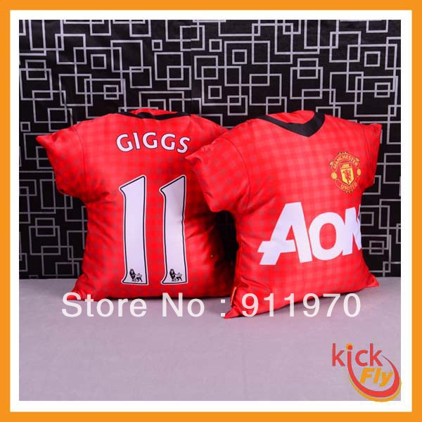 Soft Felt England Football Club Footballer Ryan Giggs Jersey No. 11 Pillow(China (Mainland))