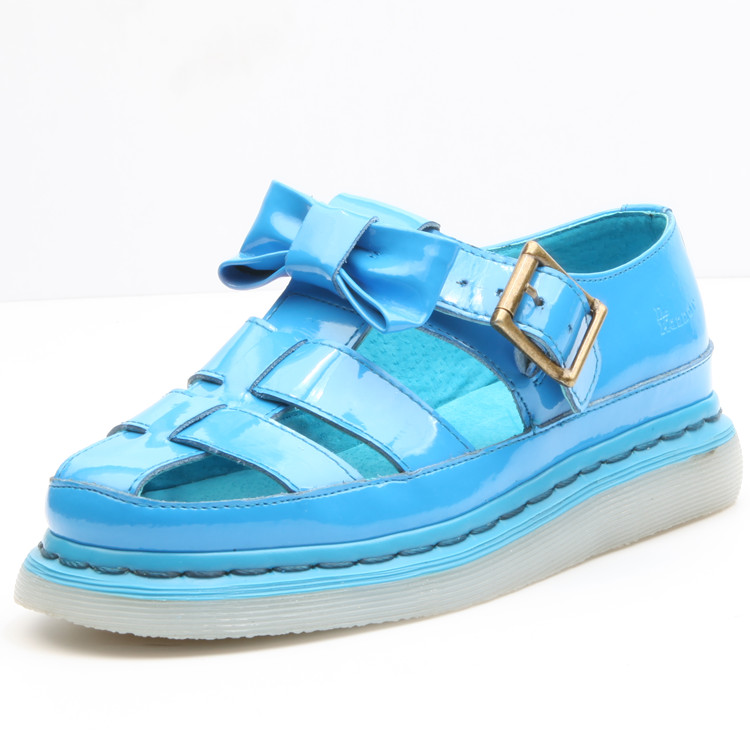 2013 dr . mannar martin shoes summer new arrival flat heel platform women's japanned leather sandals candy color(China (Mainland))