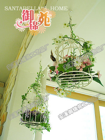 Wrought iron flower containers for weddings