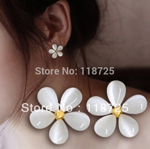 LZ Jewelry Hut E61 The 2014 New Arrival Wholesale Fashion White Flowers Opals Womens Earrings For