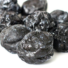 Specialty dried fruit from xinjiang tianshan large black plum sweet and sour plum sugar snacks on