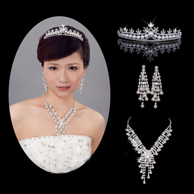 Free Shipping Necklace to Brides Three Pieces Set Bridal Jewelry Sets Simulated Pearl Necklace Earrings Crown