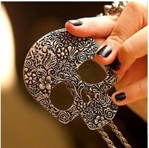 $10 Free shipping 2013 New 4010 fashion accessories punned skull necklace vintage gothic necklace  Jewelry 32g