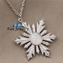 2014New once upon a time season Anna Elsa family love Christmas gifts snow necklace