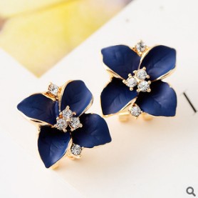E168 New Fashion 18K Gold Plated Flower Crystal Stud Earrings Flower Rhinestone Earrings for Women 6