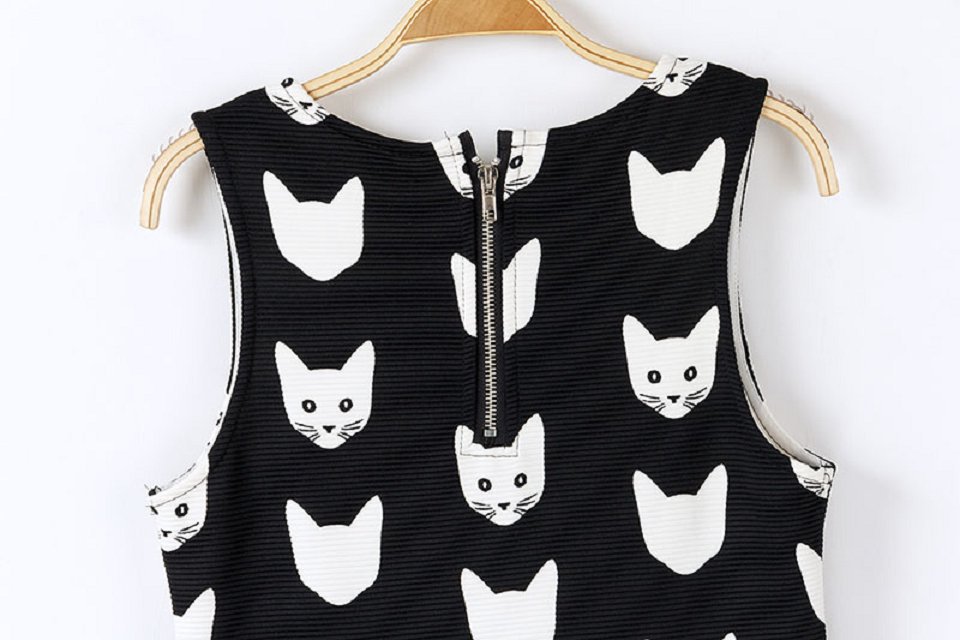 i00.i.aliimg.com/wsphoto/v1/1561092726_4/2014-Mulheres-de-Moda-de-Nova-gato-dos-desenhos-animados-impressão-Vestidos-de-volta-com-Zipper.jpg