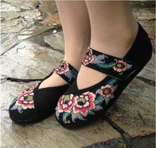 Chinese Style Ladies Embroidered Shoes Beijing Cotton made Shoes Women s Casual Shoe Free Shipping