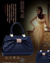 2015 new Luxury ladies evening bags women messenger bags Bow Pu patent Sexy women bag High