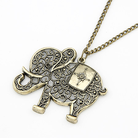 fashion cute Europe and the United States retro personality hollow out elephant Metal Necklace Pendants For