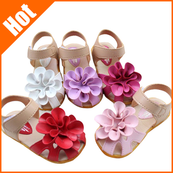 Девушки дети кожаные босоножки 2014 дети свободного покроя цветочные сандалии девушка туфли размер 21 - 30