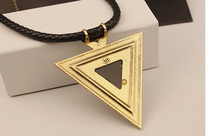 2015 Vintage Jewelry Triangle Statement Necklace Rhinestone Necklaces pendants Leather Chain Dress Costume Item N14