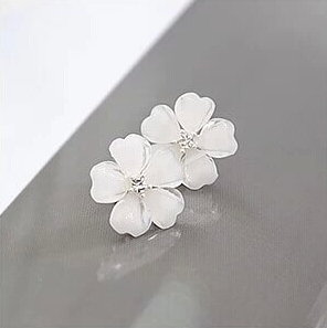 fashion Korea cute resin five flower petal stud earrings for women