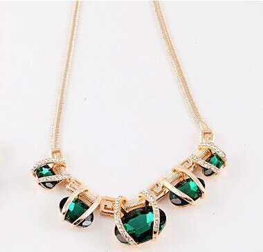 Elegant luxurious green oval cameo statement necklace gem fashion jewellery lady acesories colar women bisuteria joyeria