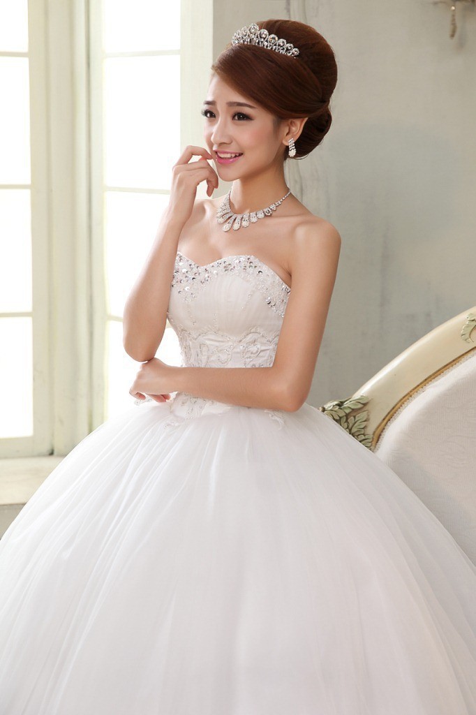 White Wedding Dress 2015 Ball Gown Lace Fashionable Vestido De Noiva Renda Bridal Dresses Sexy Noivas
